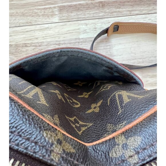 Authentic Louis Vuitton Monogram Danube Shoulder Bag - Picture 8 of 13